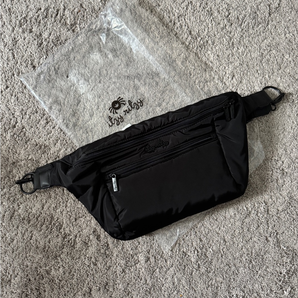 Itzy Ritzy Fanny Pack/Crossbody Bag